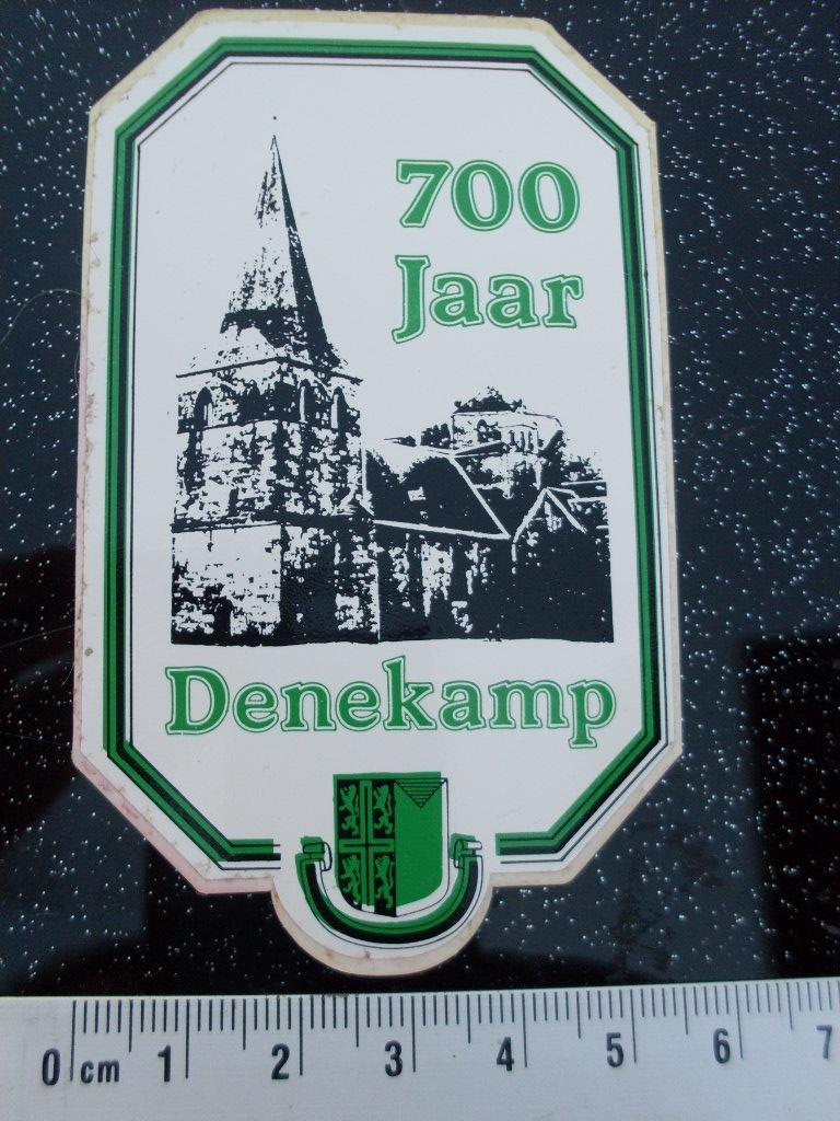 sticker plaats gemeente denekamp 700 jaar, Verzamelen, Stickers, Verzenden, Zo goed als nieuw, Overige typen