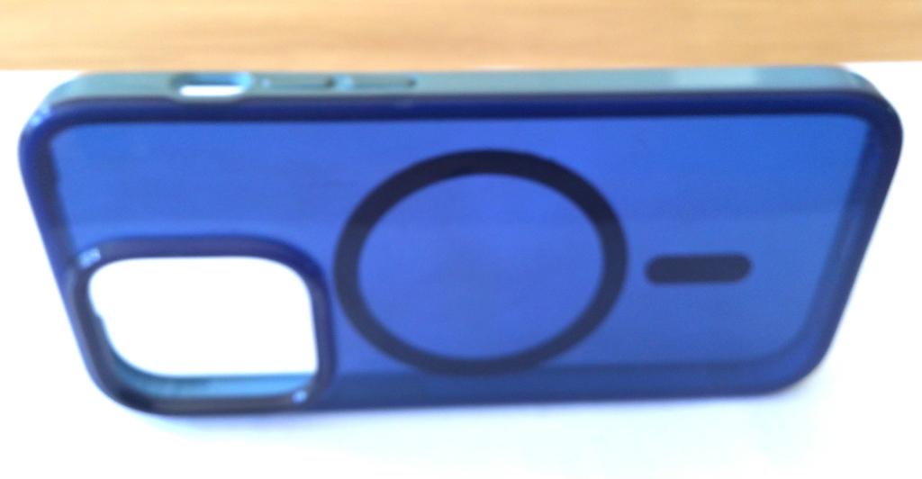 Tech 21 iPhone 14 Pro MagSafe Case, Kunststof, Gebruikt, Blauw, Hoesje of Tasje