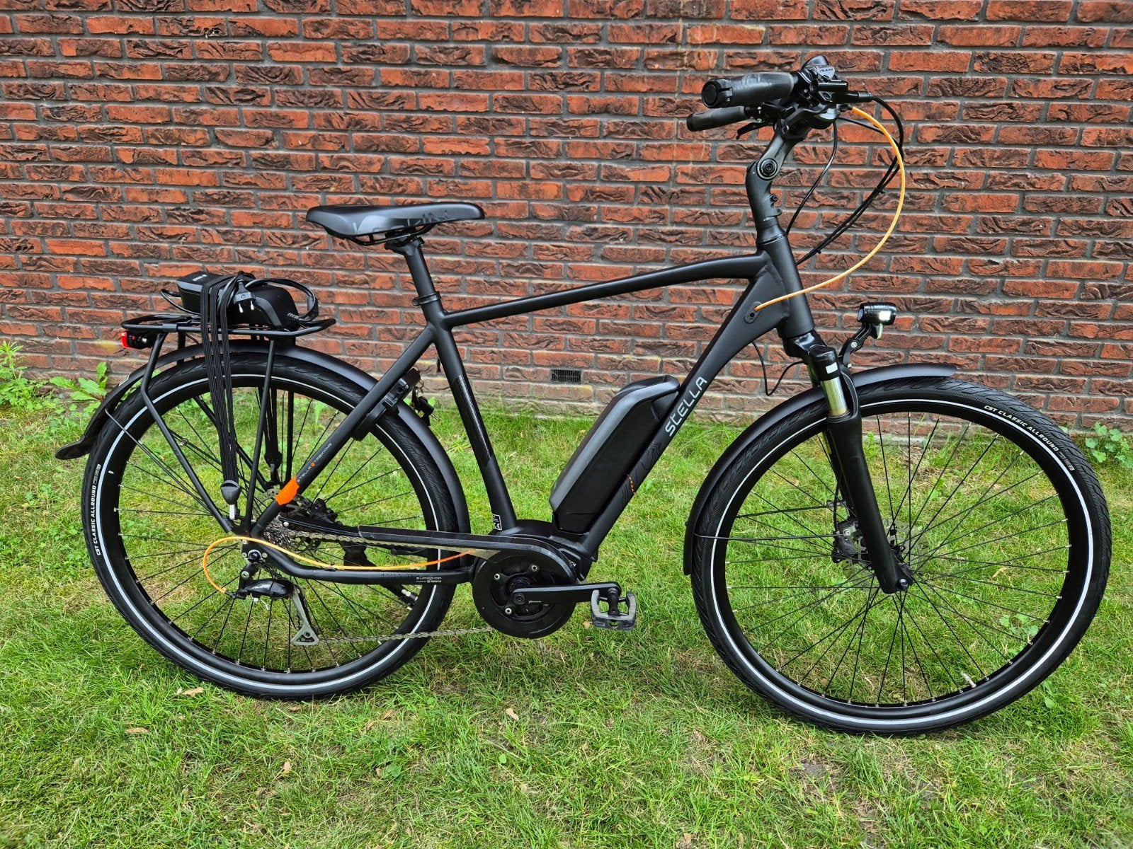 Z.G.A.N STELLA TREKKING MDB PREMIUM Bosch Plus  rond 170 km, Fietsen en Brommers, Elektrische fietsen, 55 tot 59 cm, Ophalen, Zo goed als nieuw