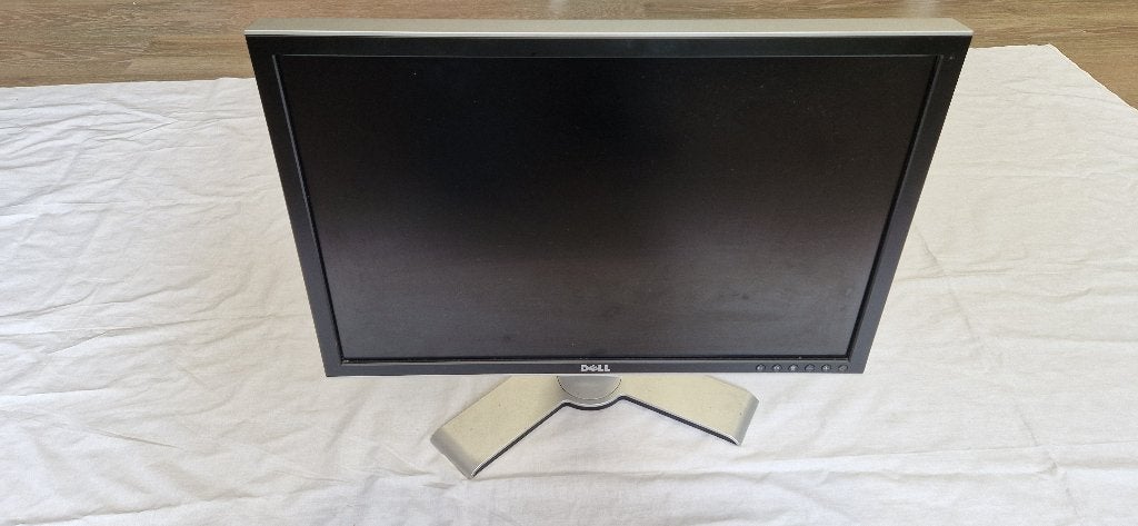 Dell UltraSharp 2407WFP – 24" Monitor, Draaibaar, VA, Full HD, Dell