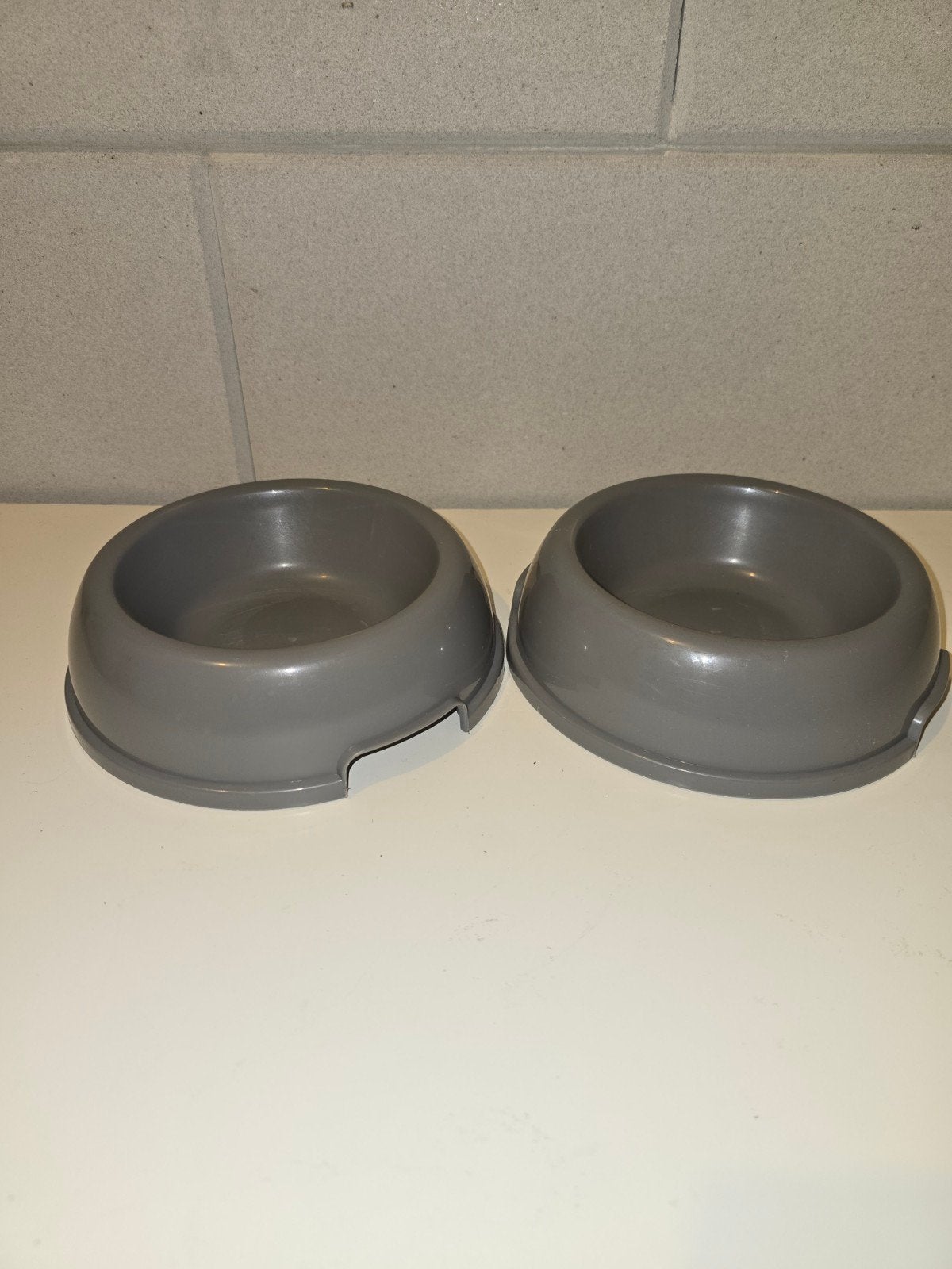 2 honden of katten voerbakken grijs, Ophalen of Verzenden