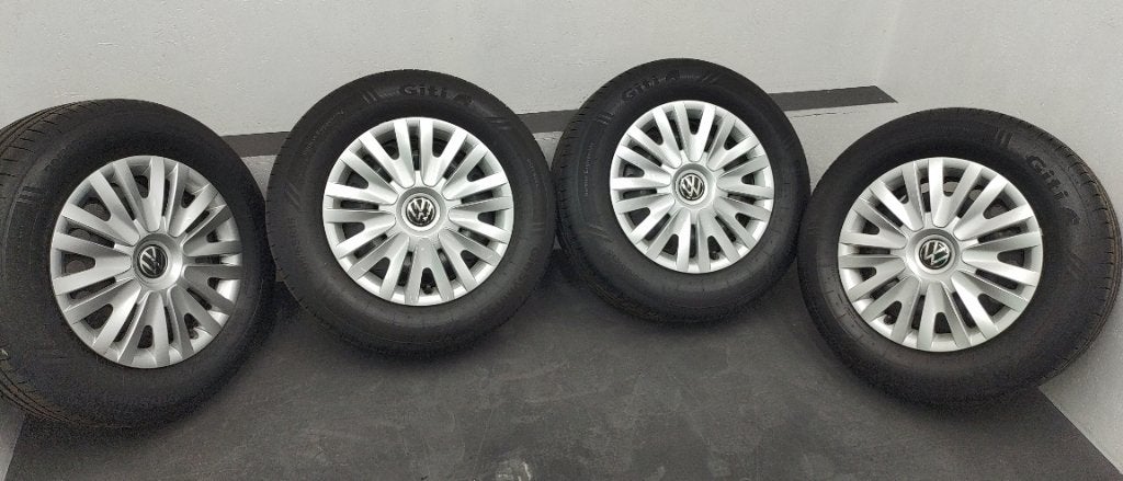 VW Caddy stalen velgen met banden, Ophalen, 16 inch, Banden en Velgen, 205 mm