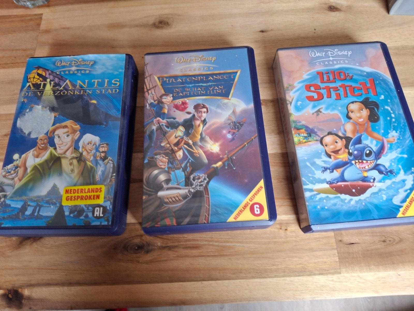 Disney Klassiekers: Atlantis, Piratenplaneet & Lilo & Stitch, Cd's en Dvd's, Gebruikt, Tekenfilm, Alle leeftijden, Amerikaans