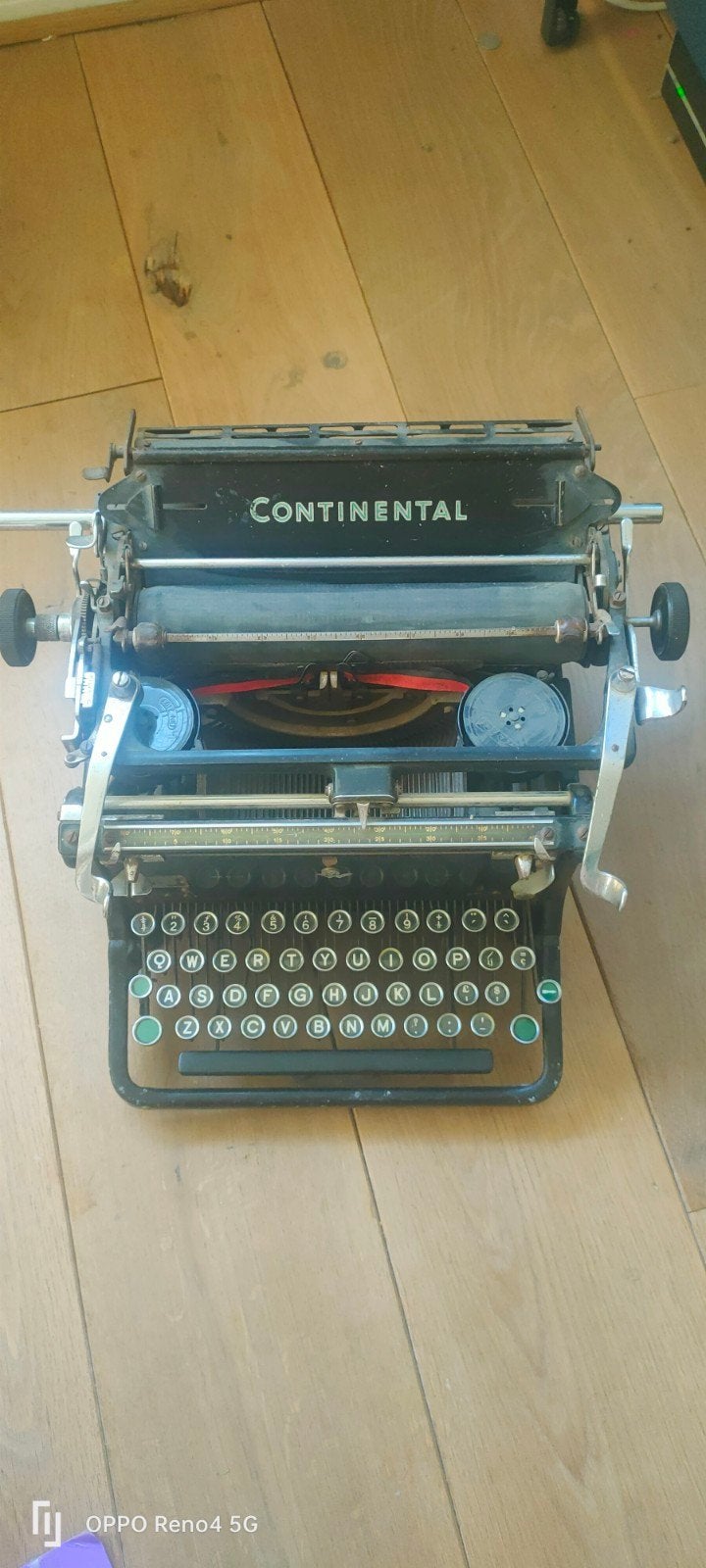 Oude typemachine Continental, Ophalen, Gebruikt