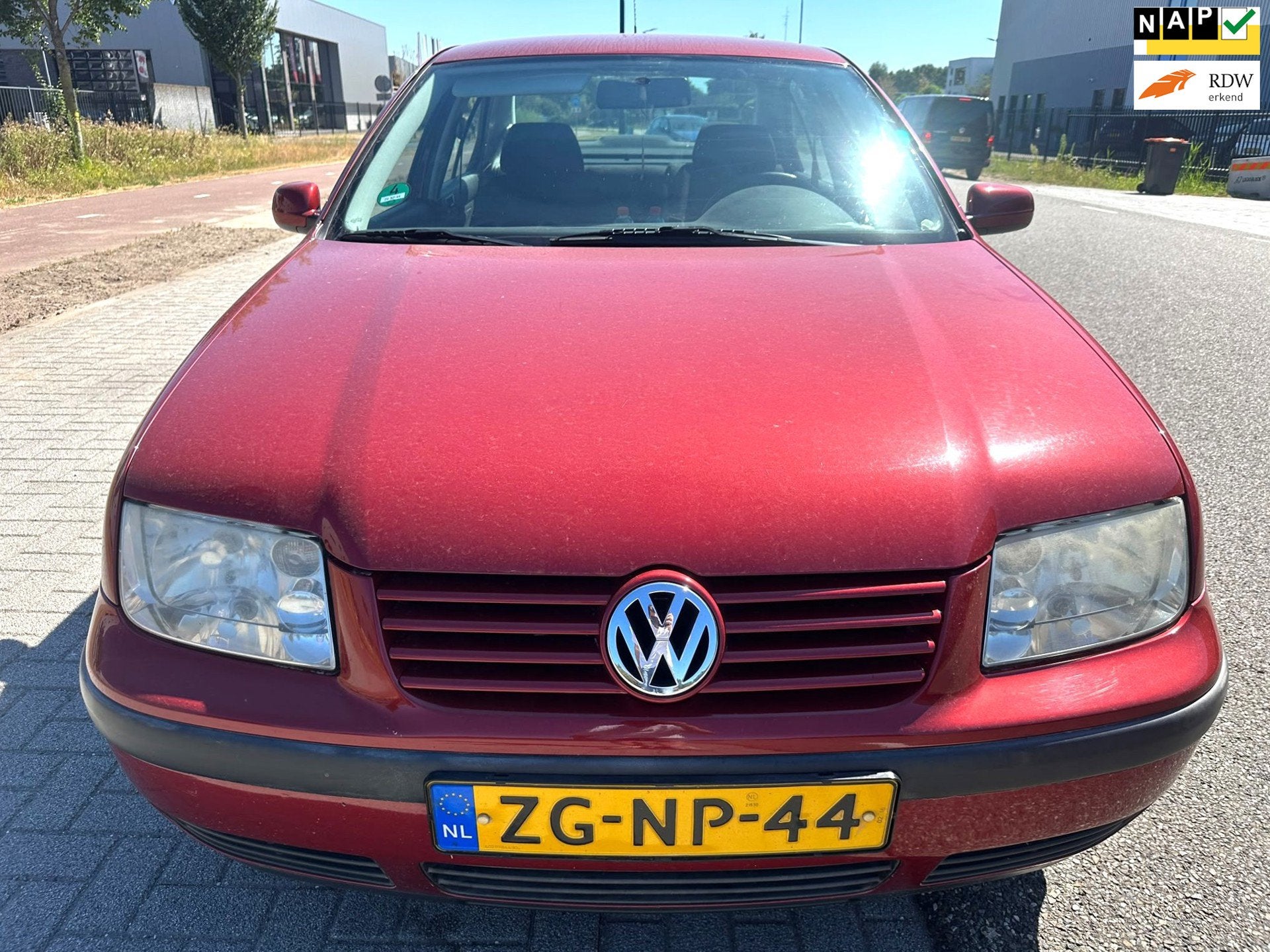 Volkswagen Bora 1.6 Trendline, Auto's, Volkswagen, Gebruikt, 4 cilinders, 1137 kg, Handgeschakeld