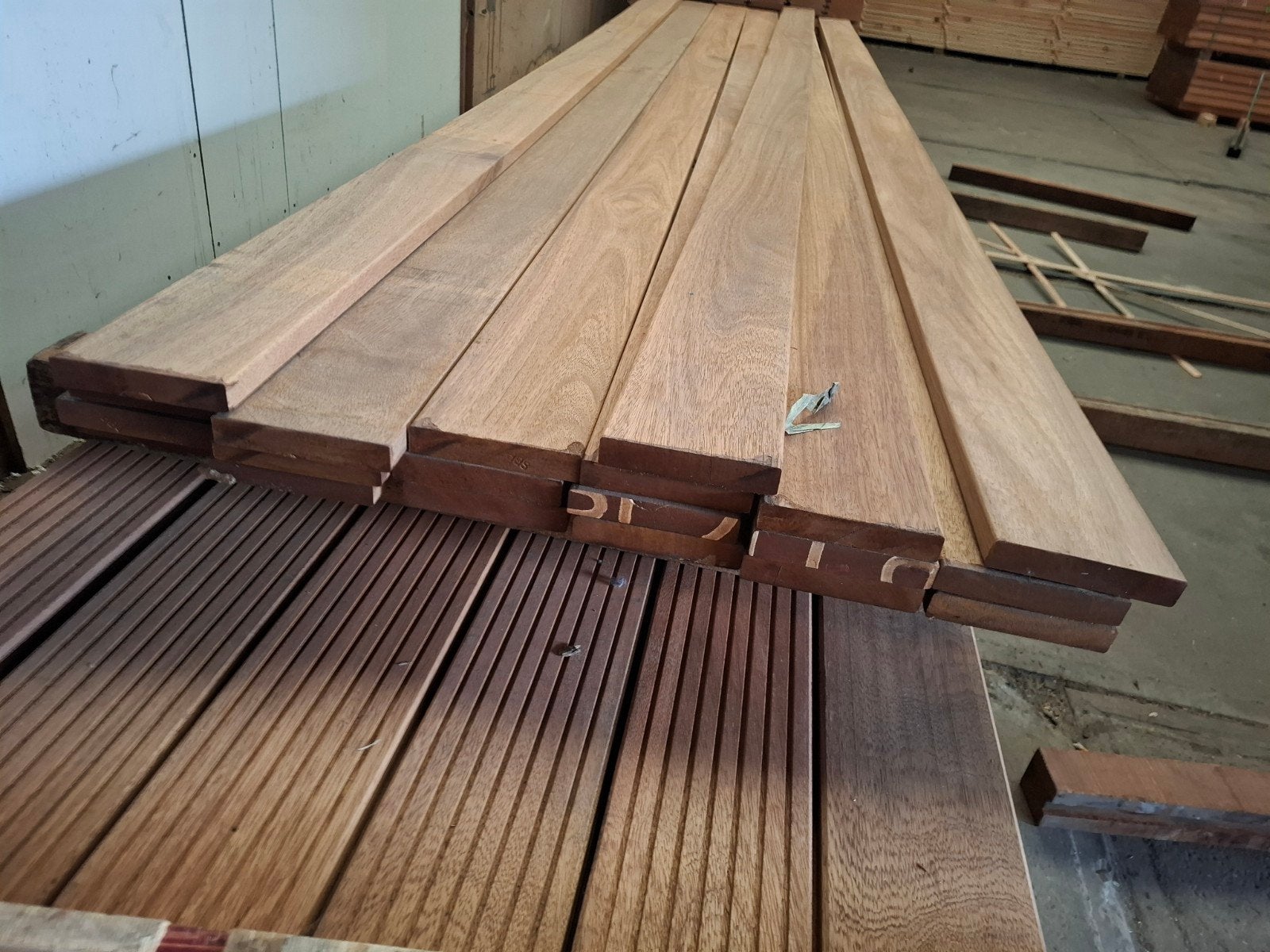 20 st hardhout vlonderplanken 395 cm bezorgen mogelijk, Tuin en Terras, Ophalen, Nieuw, A, Hout