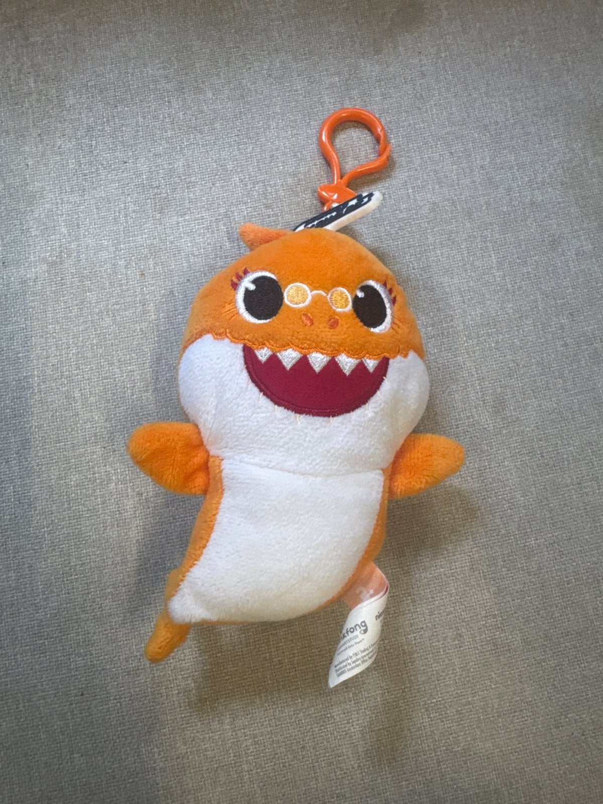 Oranje Baby Shark Pinkfong knuffel sleutelhanger, Oranje, Overige merken, Overige karakters, Overige typen