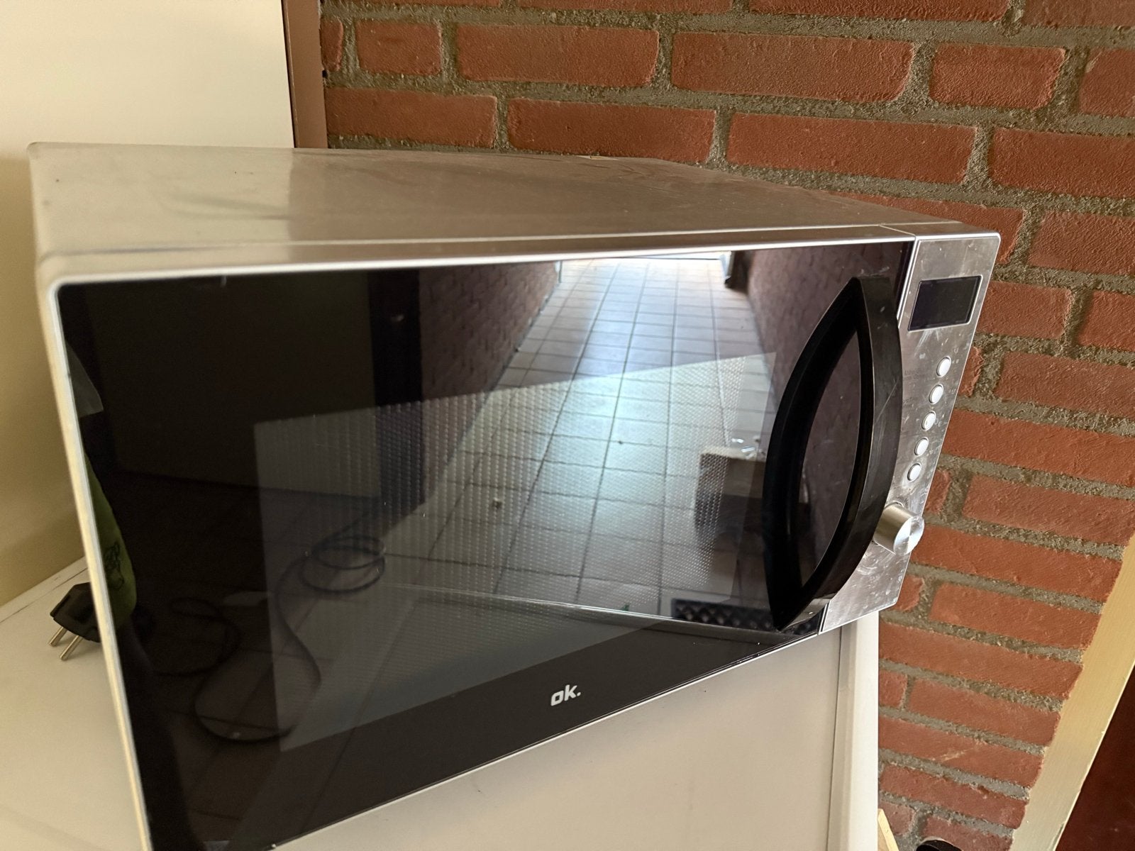 OK. Combimagnetron - Zo goed als nieuw, Ophalen, Combimagnetron, Grill, Zo goed als nieuw