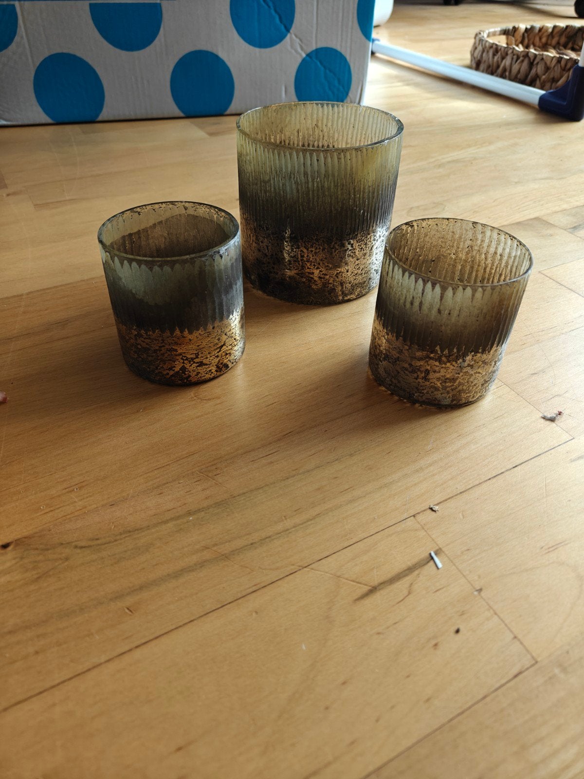 Set van 3 glazen theelichthouders met goudkleurige accenten, Gebruikt, Ophalen of Verzenden, Glas, Goud