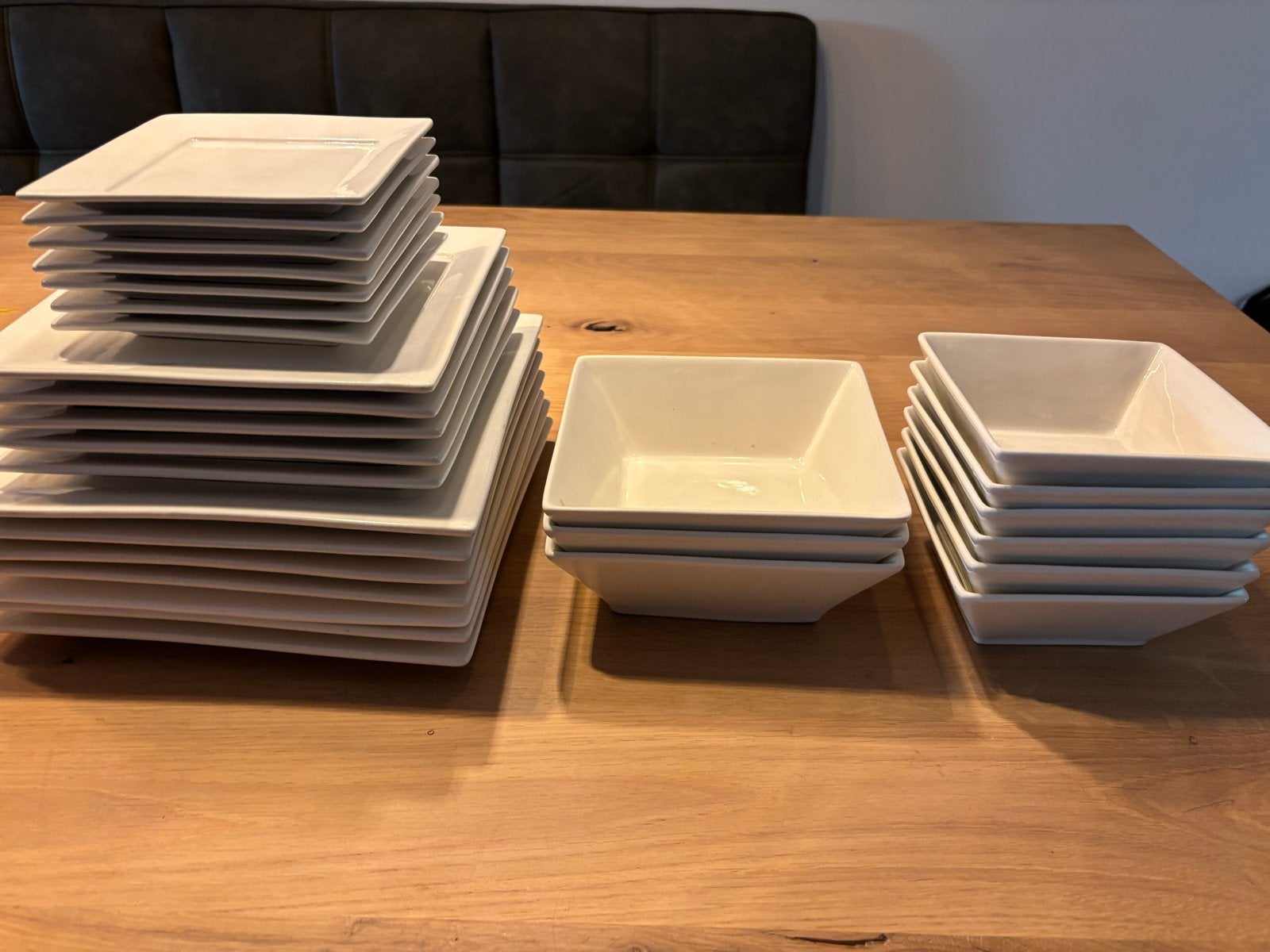 Wit vierkant servies: borden en schalen, Huis en Inrichting, Keuken | Servies, Ophalen, Gebruikt, Keramiek, Bord(en)