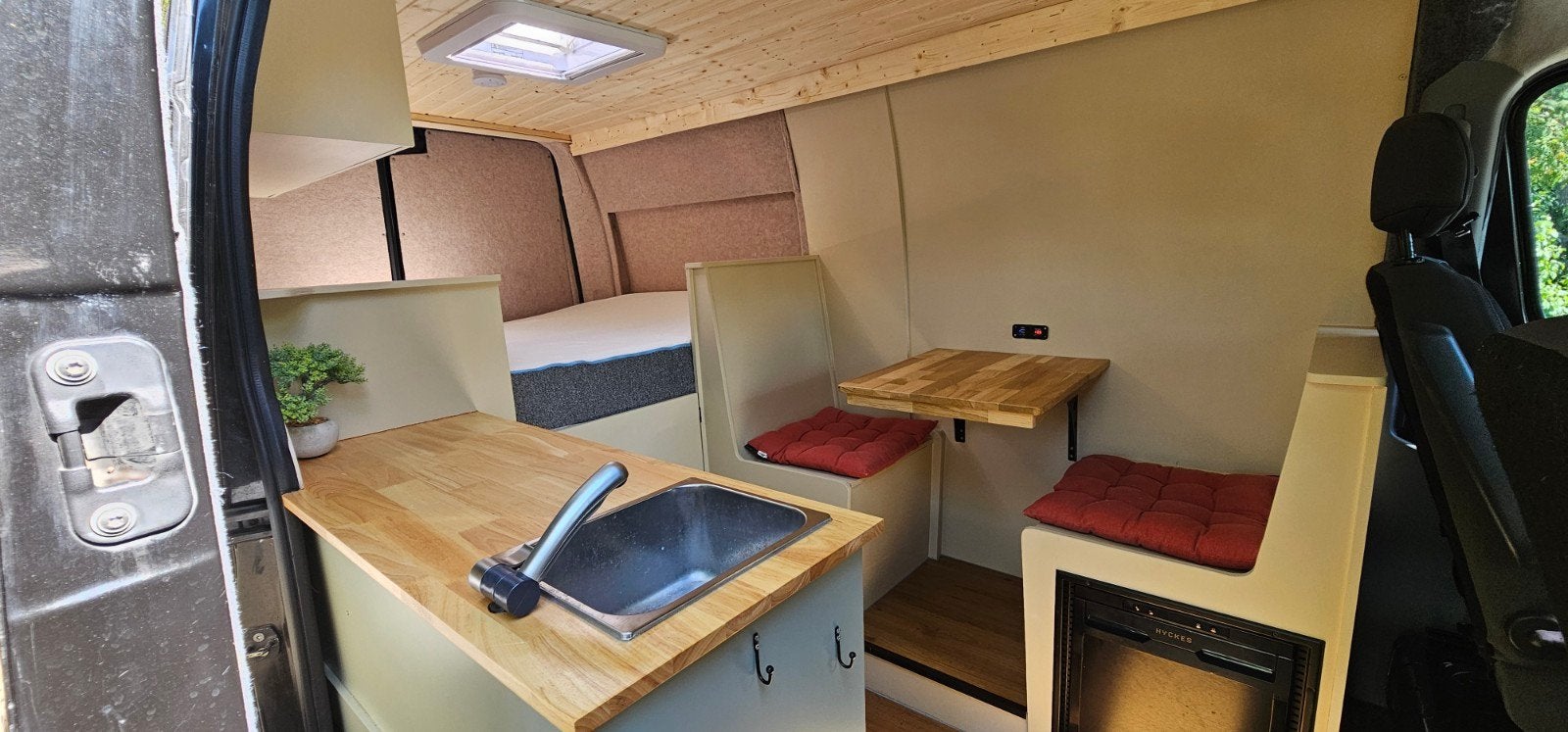 Caravans And Camping Nieuwe