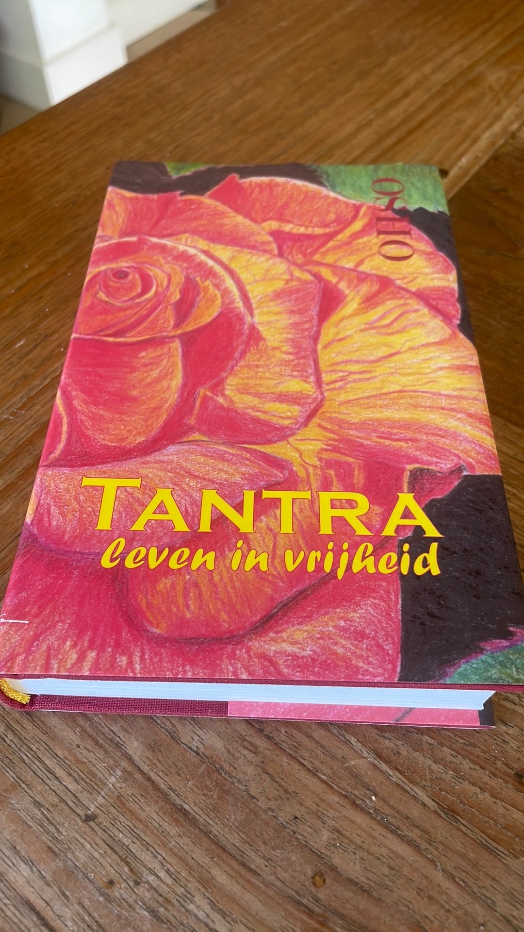 Tantra - Leven in vrijheid - OSHO - harcover boek nieuwstaat, Ophalen of Verzenden, Zo goed als nieuw, Spiritualiteit algemeen