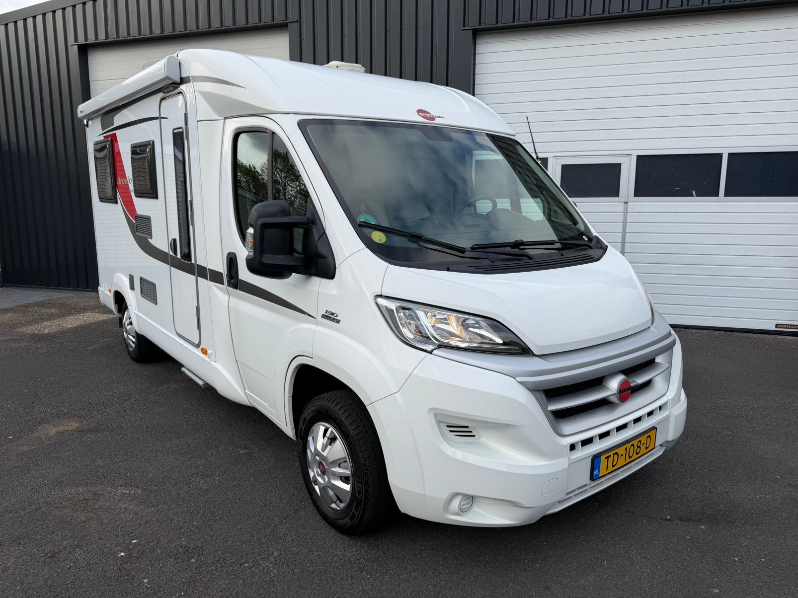 Burstner Brevio compacte camper - buscamper - SUPER COMPLEET, Ringverwarming, Fiat, Particulier, Bürstner