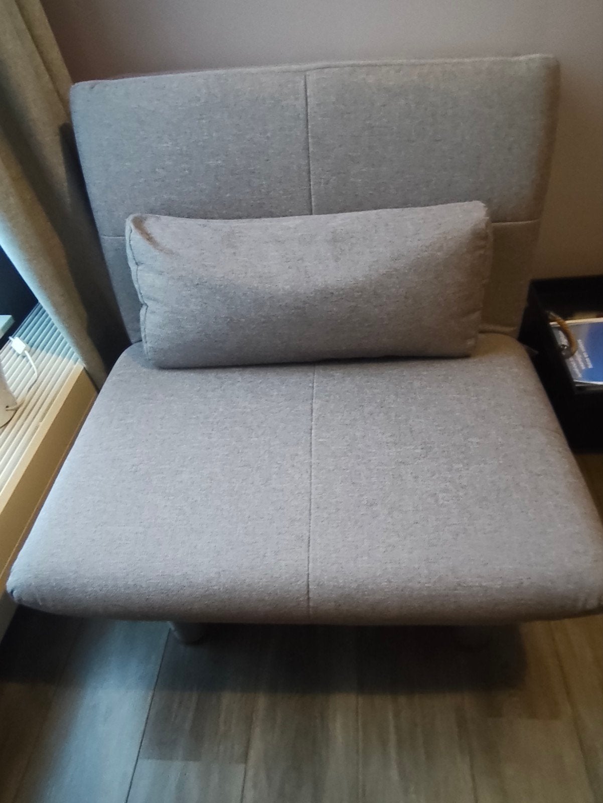 Grijze slaapbank/futon, zo goed als nieuw, Ophalen, Gebruikt, 90 cm, Eenpersoons