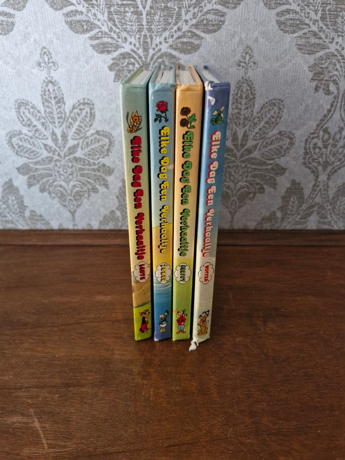 Complete set Vintage Disney - Elke dag een verhaaltje (19, Boeken, Gelezen, Jongen of Meisje, Ophalen of Verzenden, Sprookjes