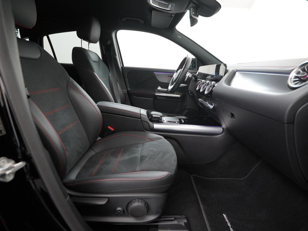 Mercedes-Benz EQA 250 AMG Night 67 kWh | Stoelverwarming | C, Auto's, Mercedes-Benz, 190 pk, Leder en Stof, Zwart, 750 kg
