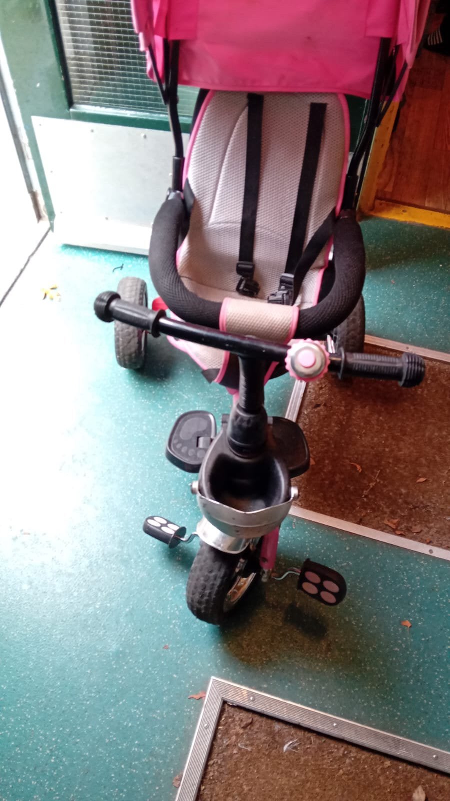 kinderdriewieler, Fietsen en Brommers, Ophalen, Zo goed als nieuw, Terugtraprem