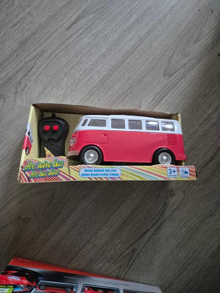 radiografische bus look vw volkswagen rose rood, Hobby en Vrije tijd, Modelbouw | Radiografisch | Auto's, Elektro, Nieuw, Ophalen of Verzenden
