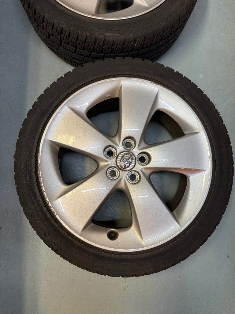 Winterbanden Toyota Prius 3, Auto-onderdelen, Ophalen, Banden en Velgen, 17 inch, Winterbanden