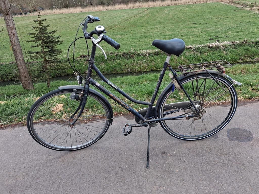Te koop dames fiets met 3 versnellingen prijs 50 euro, Fietsen en Brommers, Fietsen | Dames | Damesfietsen, Ophalen of Verzenden