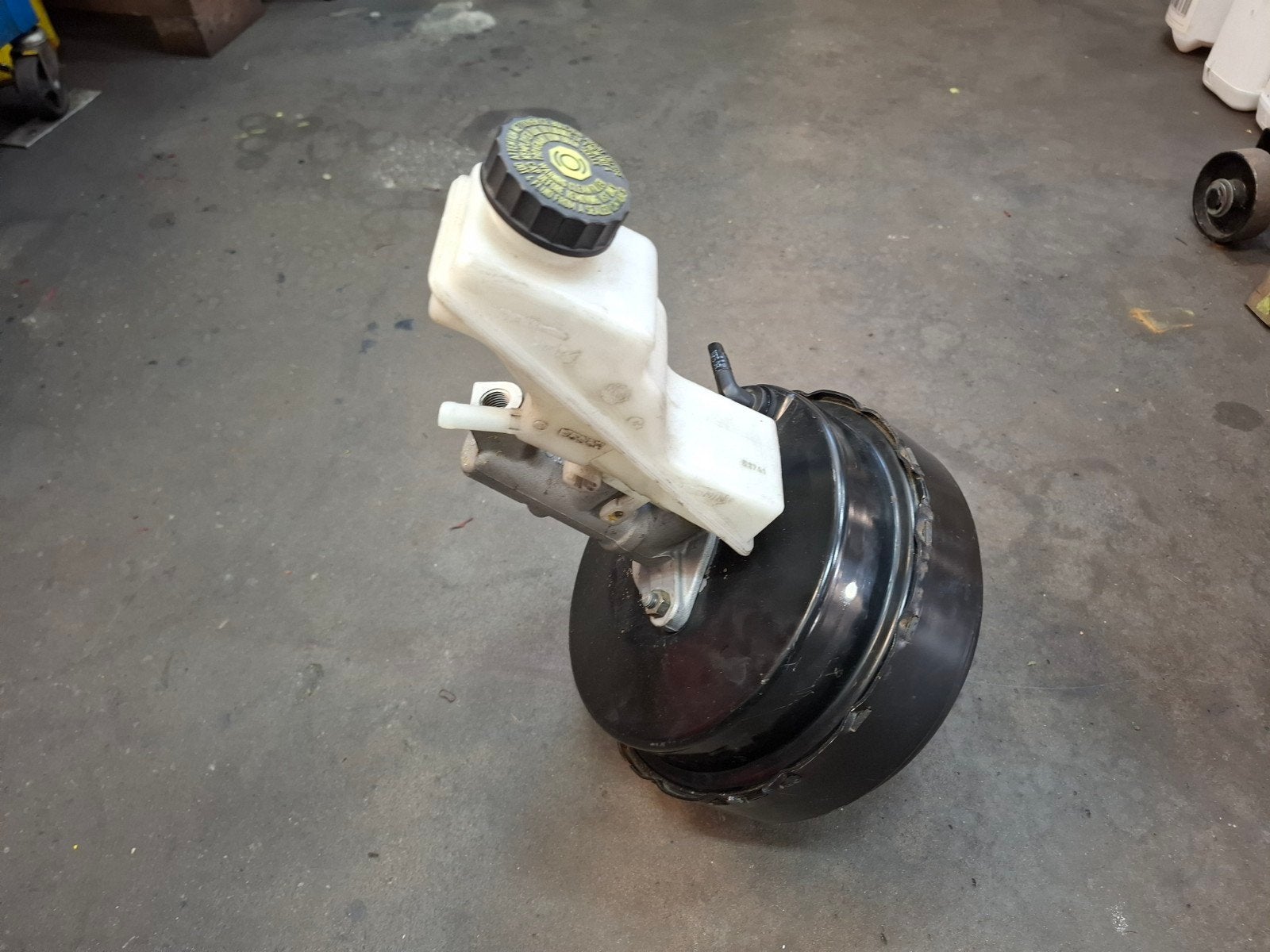 Hoofdrem cilinder met bekrachtiging Toyota Avensis T25, Auto-onderdelen, Ophalen, Gebruikt
