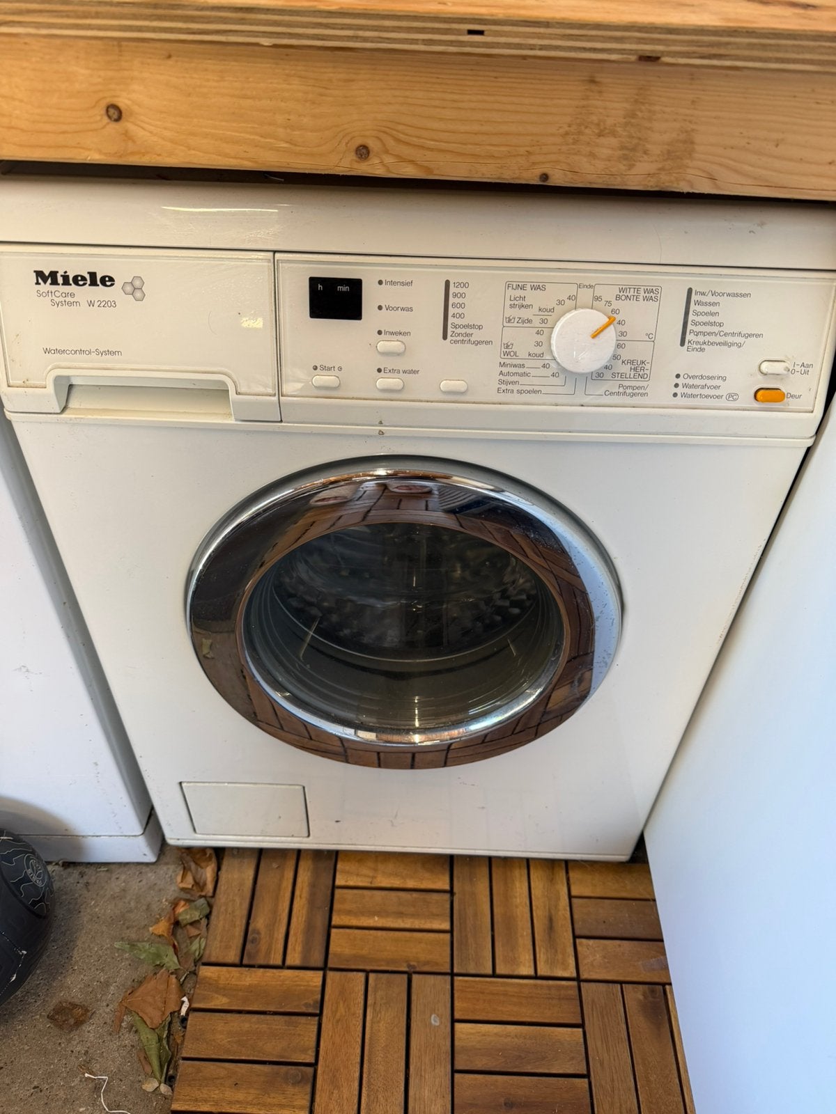 Miele Wasmachine W2203 – Goed werkend, Witgoed en Apparatuur, Wasmachines, Gebruikt, Ophalen of Verzenden, 85 tot 90 cm, 1200 tot 1600 toeren