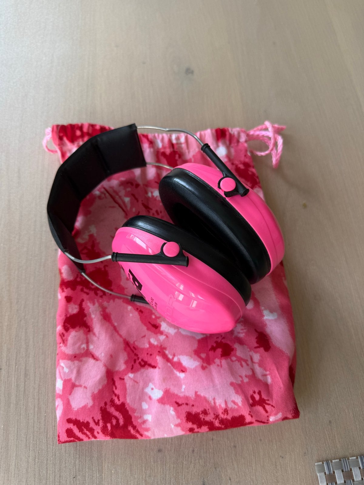 3M Peltor Kid gehoorbescherming roze met zakje, Ophalen of Verzenden, Zo goed als nieuw