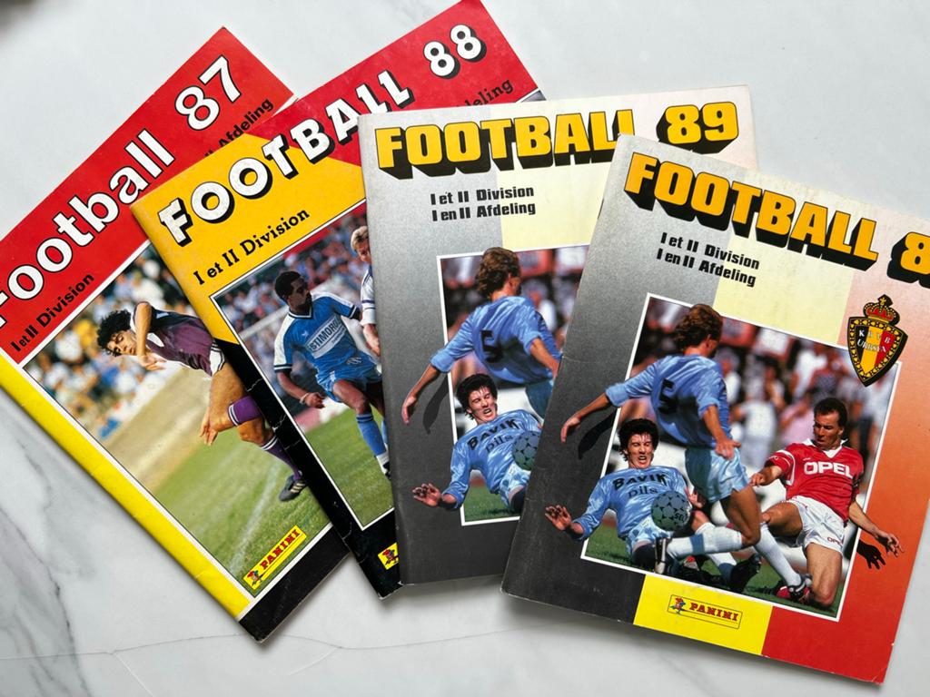 Panini Football 87, 88, 89 - Set van 4 lege albums. Nieuw!, Complete serie of reeks, Ophalen of Verzenden, Gelezen