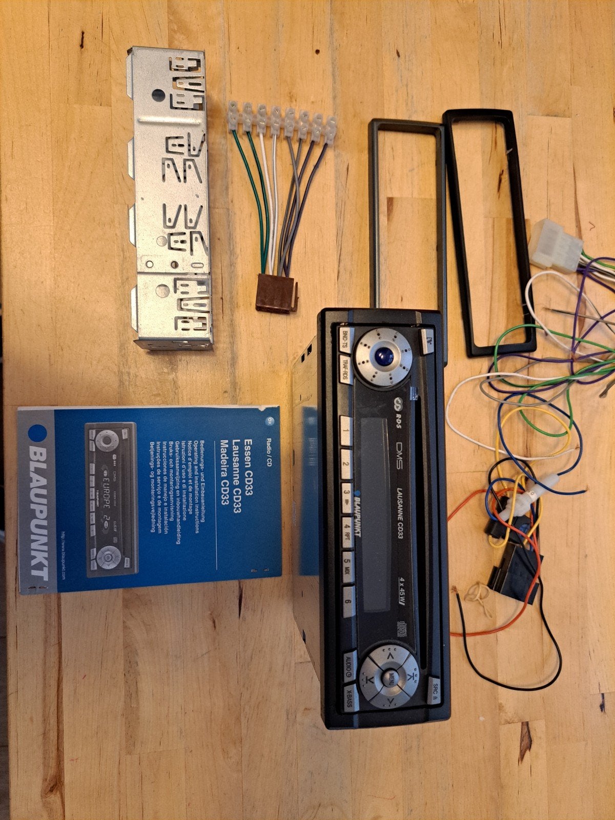 Blaupunkt Lausanne CD33 Autoradio met CD-speler, Ophalen of Verzenden, Gebruikt