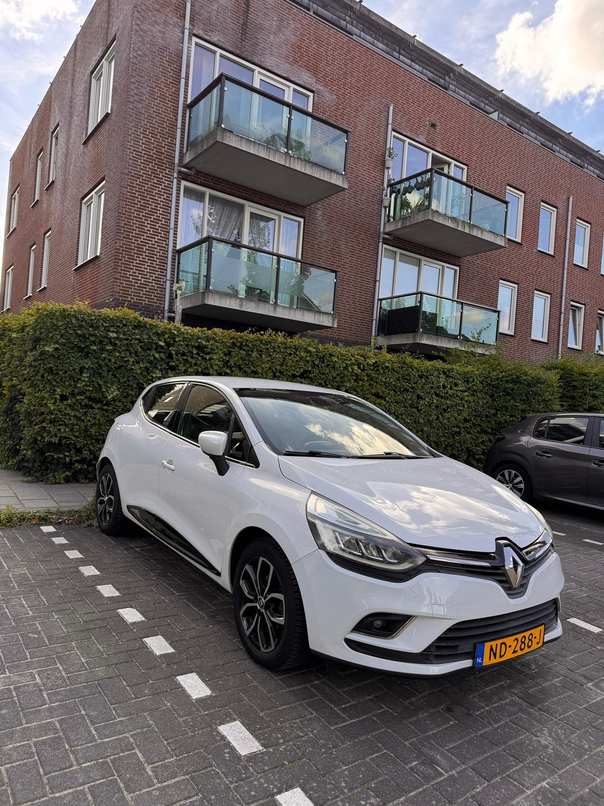 Renault Clio Energy TCe 90pk Eco2 S&S 2017 Metallic Wit, Voorwielaandrijving, 898 cc, Leder en Stof, Wit
