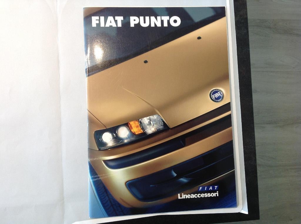 nuova Fiat Punto Linea accessori folder NED 36 blz 1999, Ophalen of Verzenden, Nieuw, Overige merken