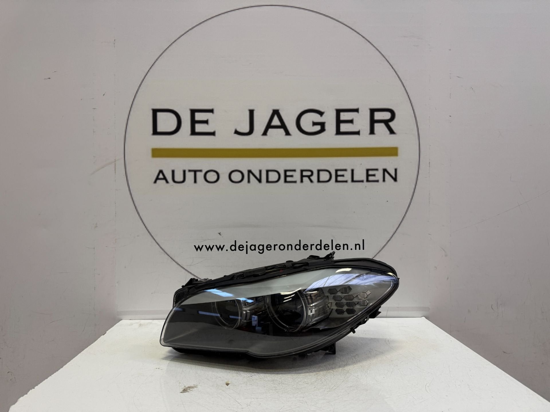 BMW F10 F11 5 SERIE XENON KOPLAMP LINKS 1EL010131 7203245, Petuelring 130
80788  Munich, DE, Gebruikt, Info@bmw.de, Ophalen of Verzenden