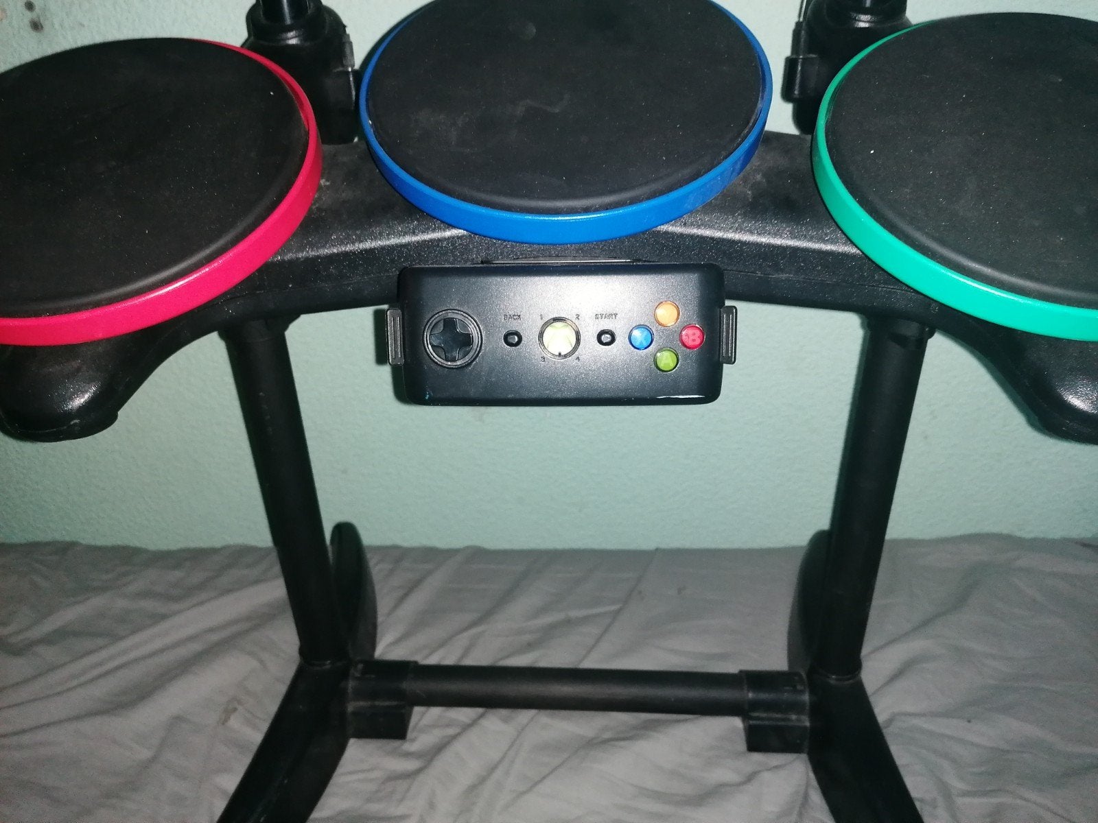 Rock Band drumstel en 2 gitaren voor Xbox 360, Spelcomputers en Games, Ophalen of Verzenden, Overige merken, Gebruikt