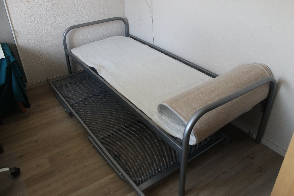 Onderschuifbed, Ophalen, Tweepersoons, Zo goed als nieuw, 80 cm