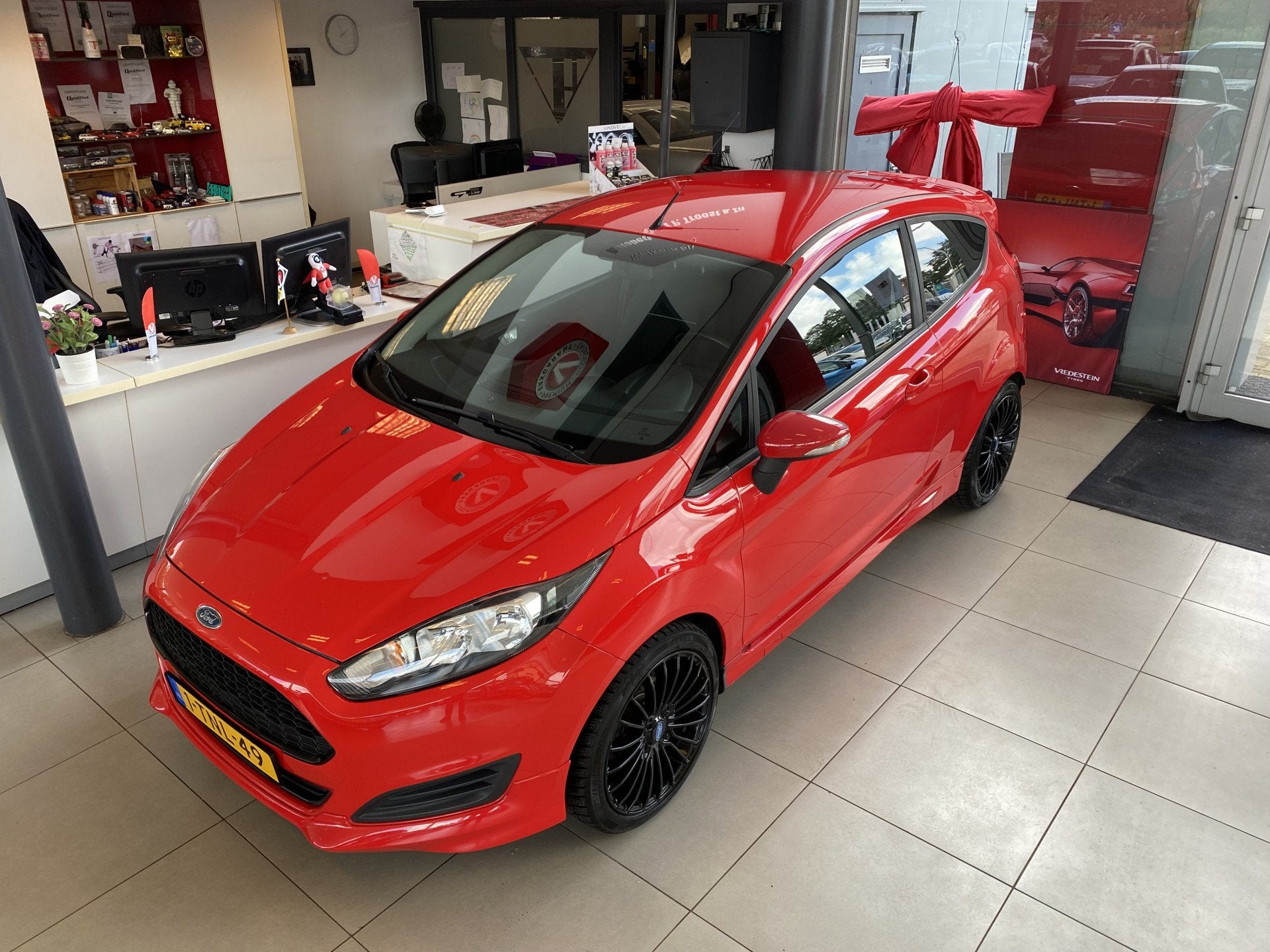 Ford Fiesta 1.0 EcoBoost Hot Hatch,Navigatie,Airco,Cruisecon, Voorwielaandrijving, Zwart, 23 km/l, Origineel Nederlands
