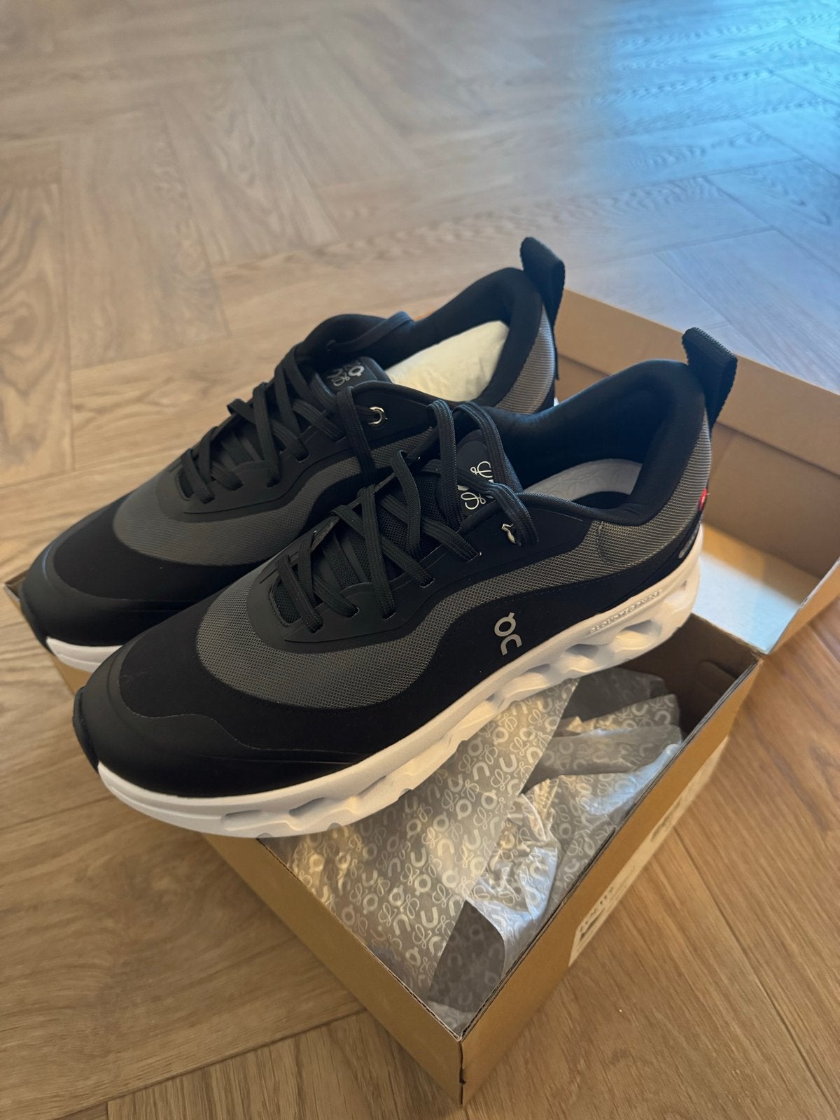 On Running x Loewe Sneakers Zwart/Grijs, Kleding | Dames, Zwart, Nieuw, Ophalen of Verzenden, Sneakers of Gympen
