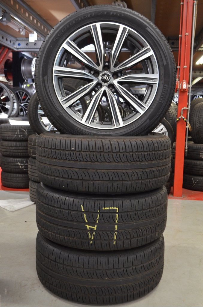 Org. 21" Audi Q8 Velgen 5x112 ET20 66.5 + Zomerbanden + TPMS, Niet ingevuld, Gebruikt, 285 mm, Banden en Velgen