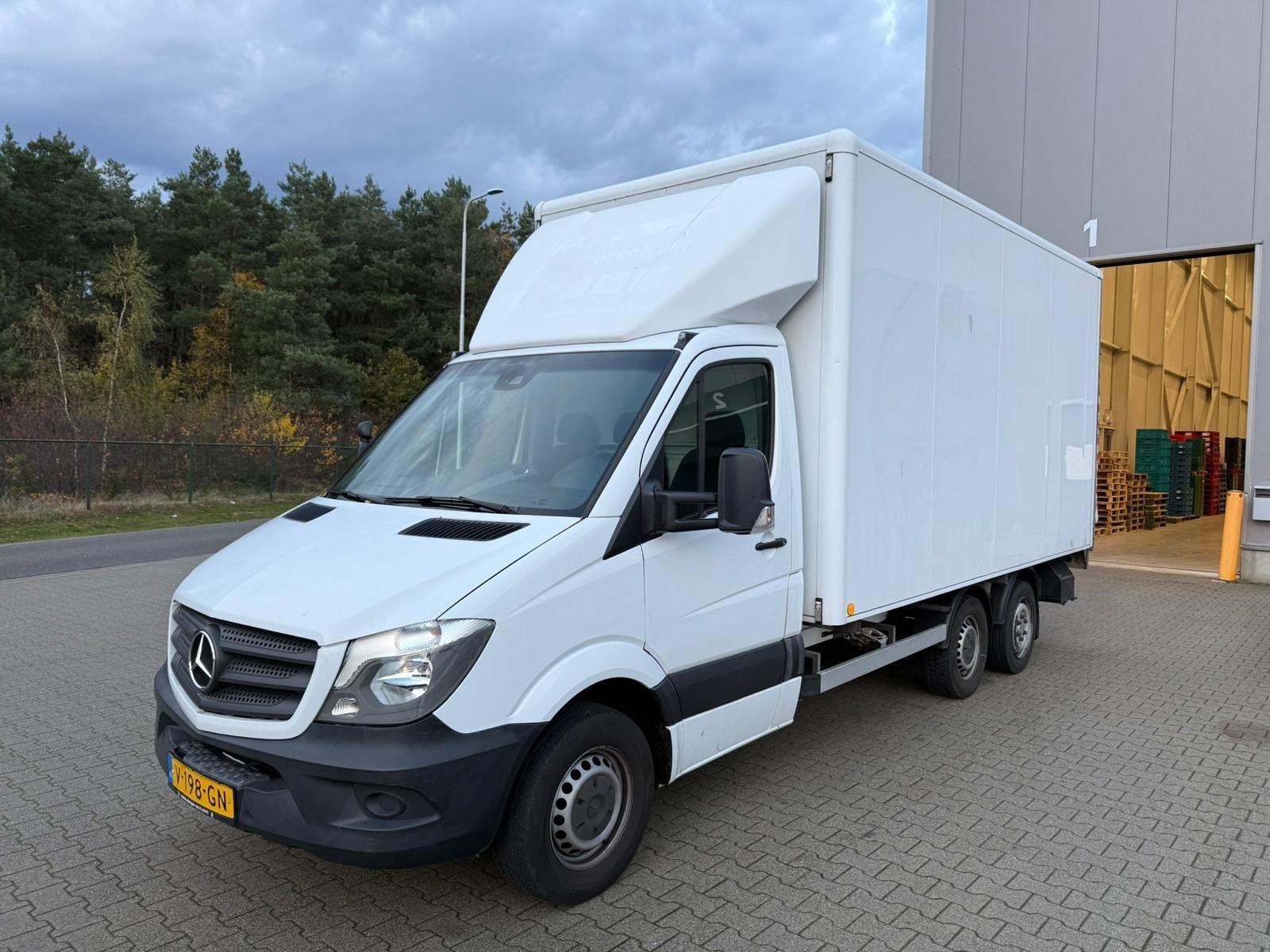 Mercedes-Benz Sprinter BE Combi Airco Automaat laadklep, Auto's, Automaat, Gebruikt, 4 cilinders, Mercedes-Benz