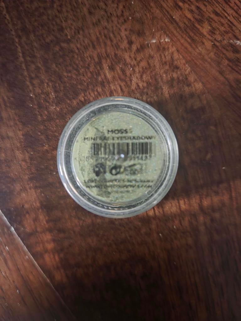 L'oyé mineral oogschaduw kleur moss, Ophalen of Verzenden, Nieuw, Ogen
