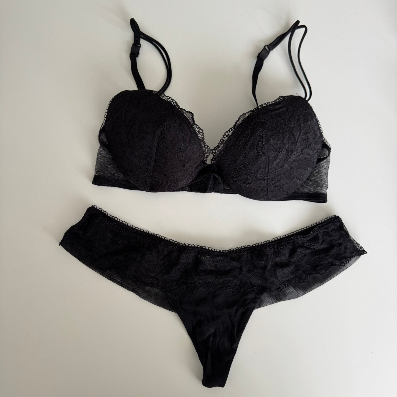 La Perla setje bh 75C en string maat 40 zwart, Verzenden, Zwart, Setje