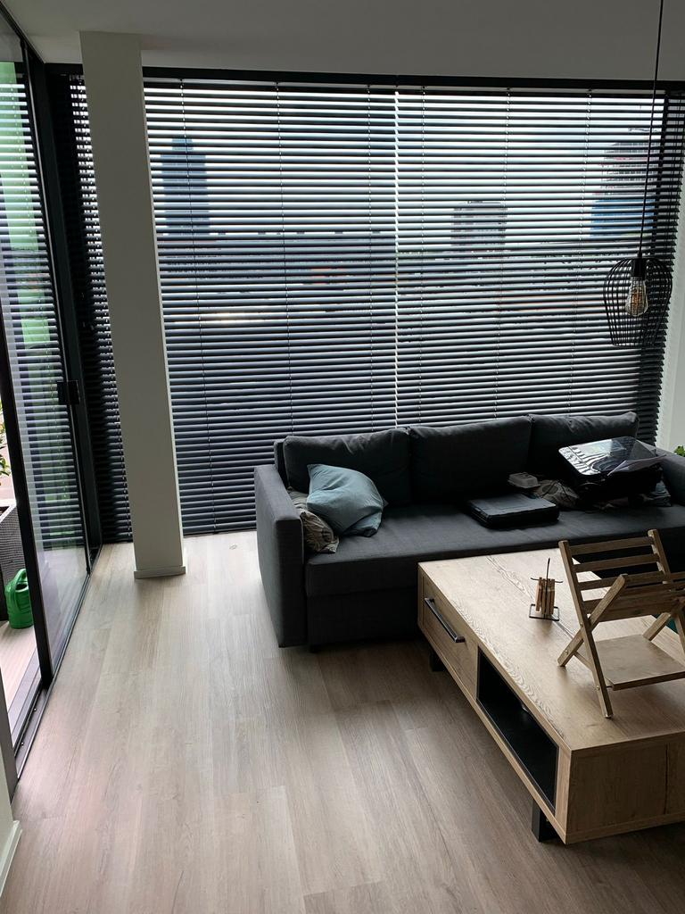Jaloezieën aluminium zwart, Ophalen