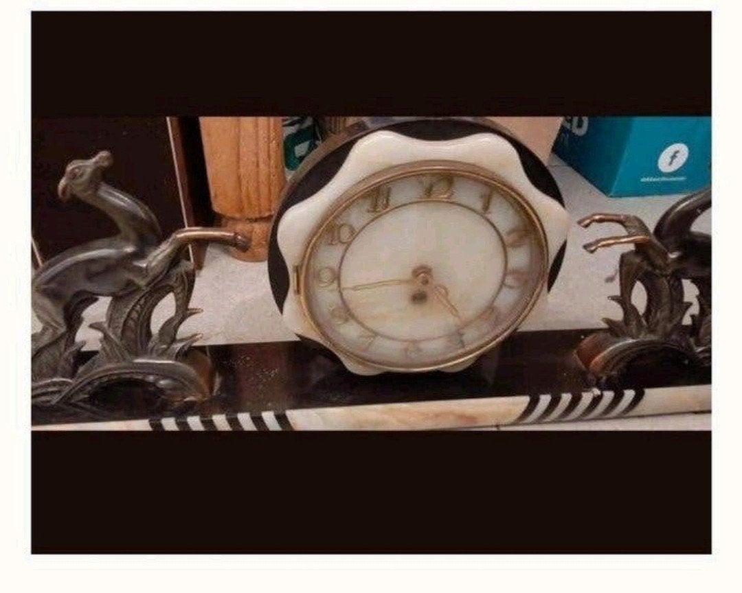 Prachtige Art Deco schouwklok, vervaardigd uit marmer, Antiek en Kunst, Ophalen of Verzenden