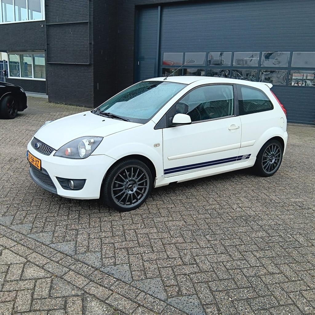 Ford Fiesta 2.0-16V ST, Auto's, Ford, Voorwielaandrijving, Gebruikt, 4 cilinders, 150 pk