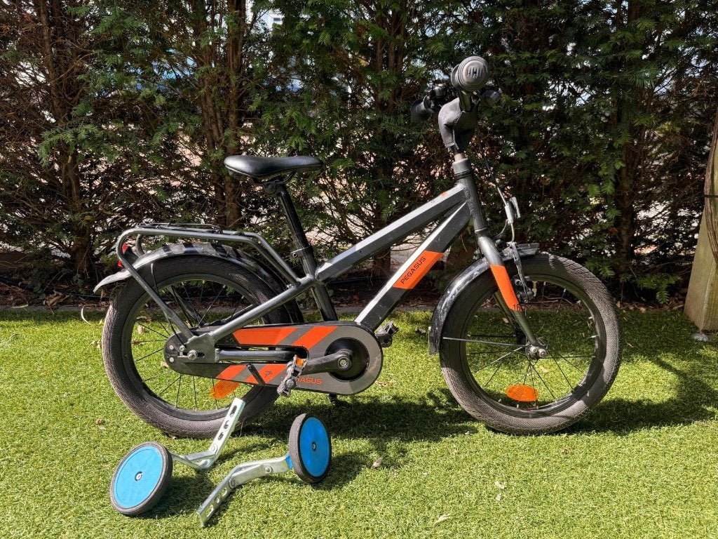 Stoere kinderfiets, Fietsen en Brommers, Overige merken, Terugtraprem, Zijwieltjes, Ophalen of Verzenden
