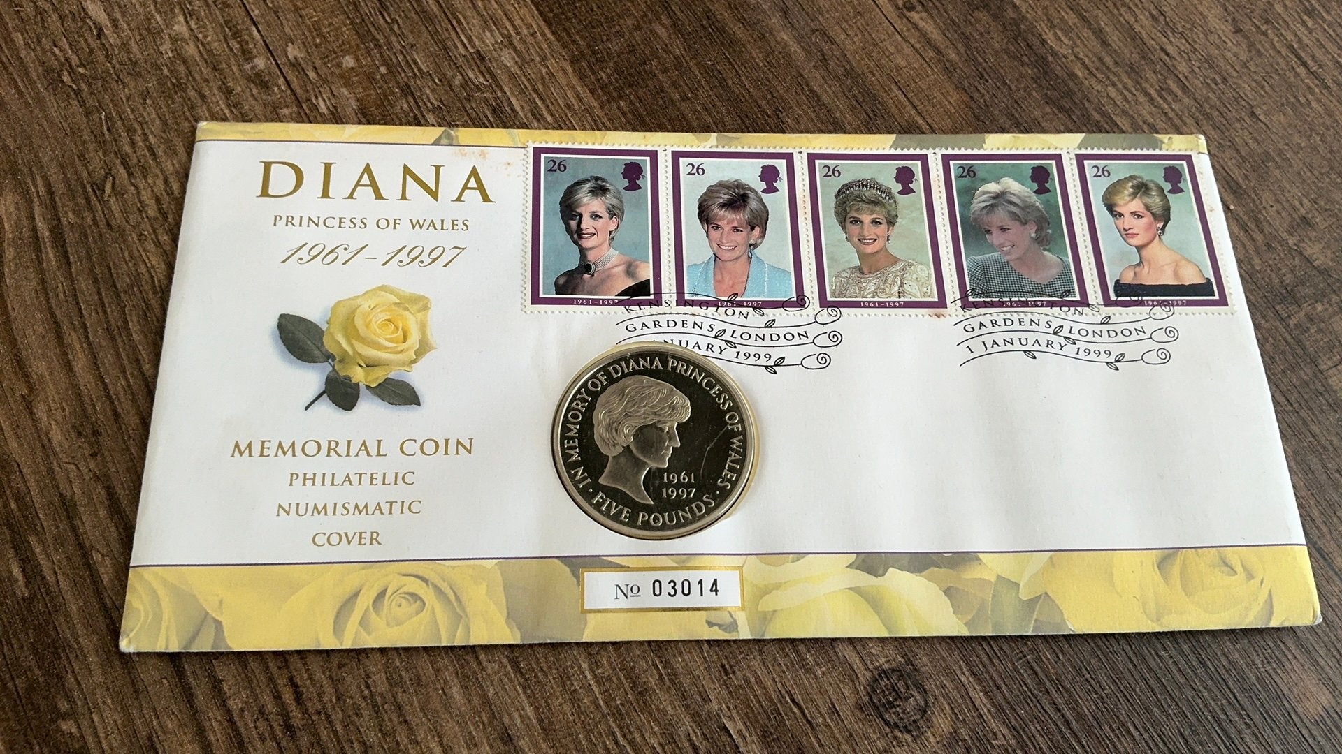 #40 FDC UK Diana met 5 pond munt, Ophalen of Verzenden