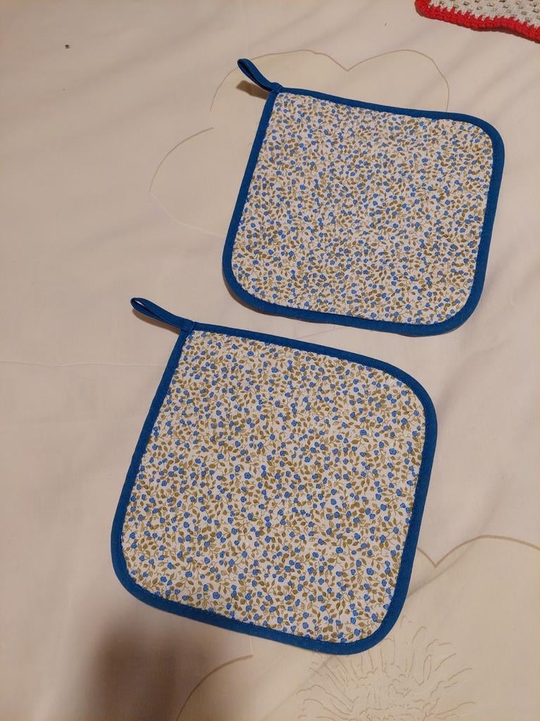 Nieuwe pannenlappen met bloemetjesmotief, Ophalen of Verzenden