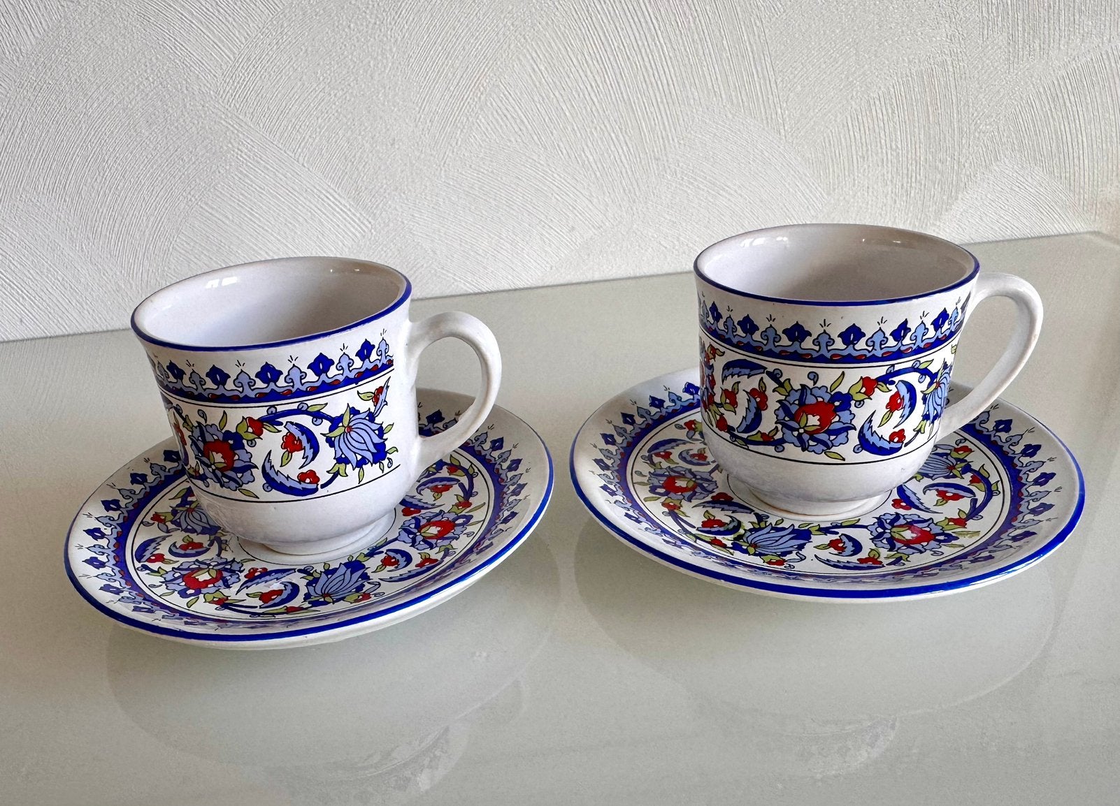 2 Kleurrijke Turkse Koffie / Espressokopjes Kütahya, Huis en Inrichting, Keuken | Servies, Verzenden, Overige stijlen, Kop(pen) en/of Schotel(s)