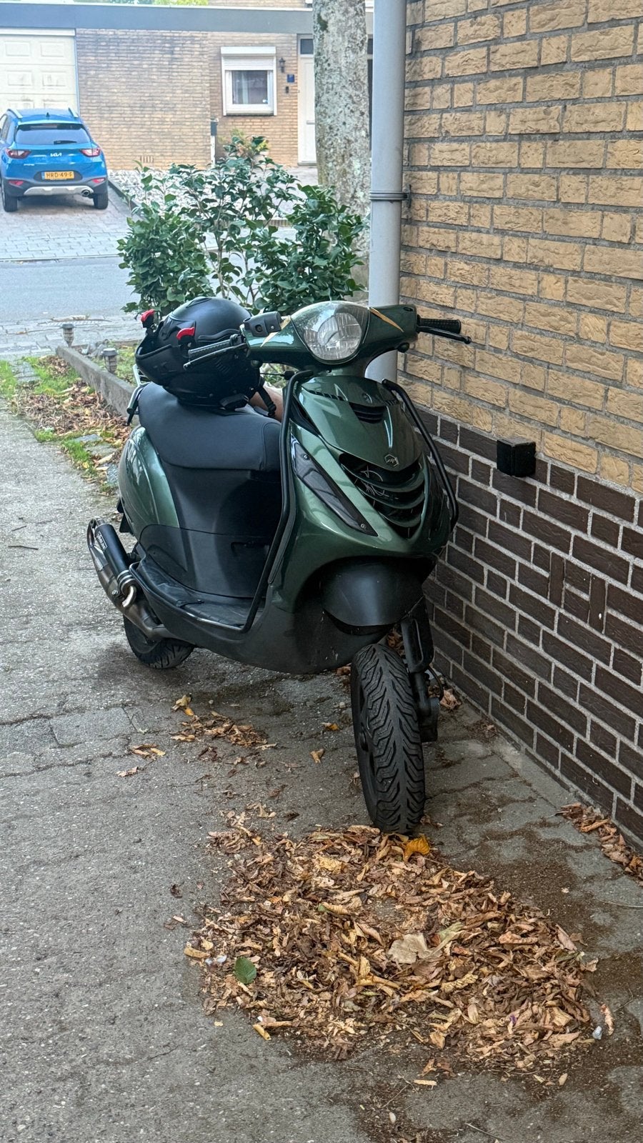 Mooie Piaggio Zip Scooter - Wegens aankoop auto, Fietsen en Brommers, Snorfietsen en Snorscooters, Ophalen, Piaggio, Zo goed als nieuw