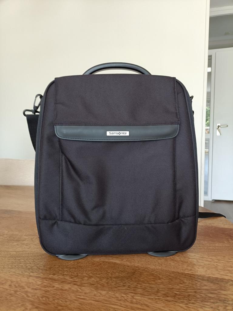 Samsonite rugzak/laptoptas - Nieuw zonder prijskaartje., Overige merken, 25 tot 40 cm, Ophalen of Verzenden, Zo goed als nieuw