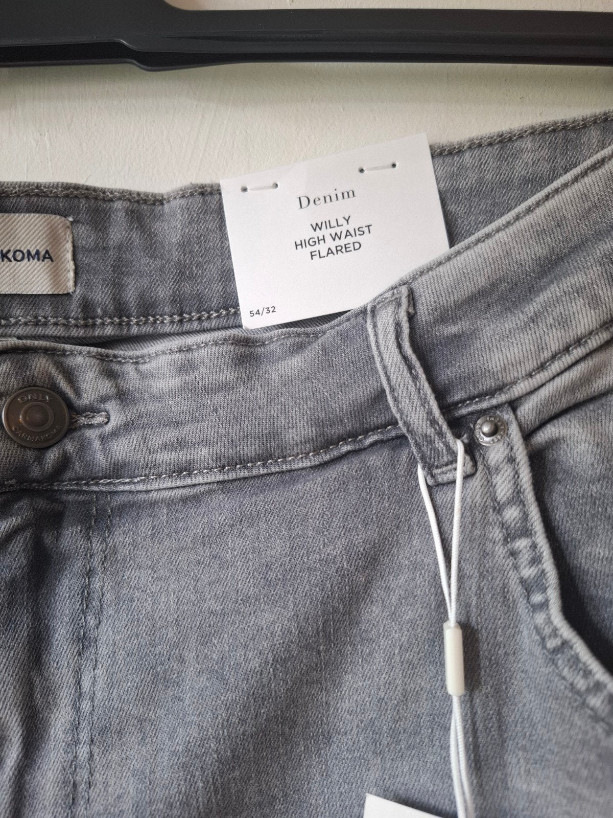 Nieuwe Only Carmakoma CARWILLY maat: 54/32, Nieuw, Ophalen of Verzenden, Grijs, Broek of Spijkerbroek